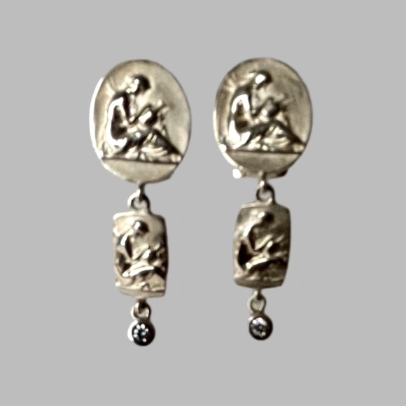 Classical art of work Roman and Greek Mythology Earrings. - Picture 9 of 11